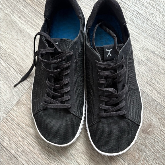 Flux Black Knit Sneakers | Women’s 9 | Comfort Shoes - Picture 2 of 7